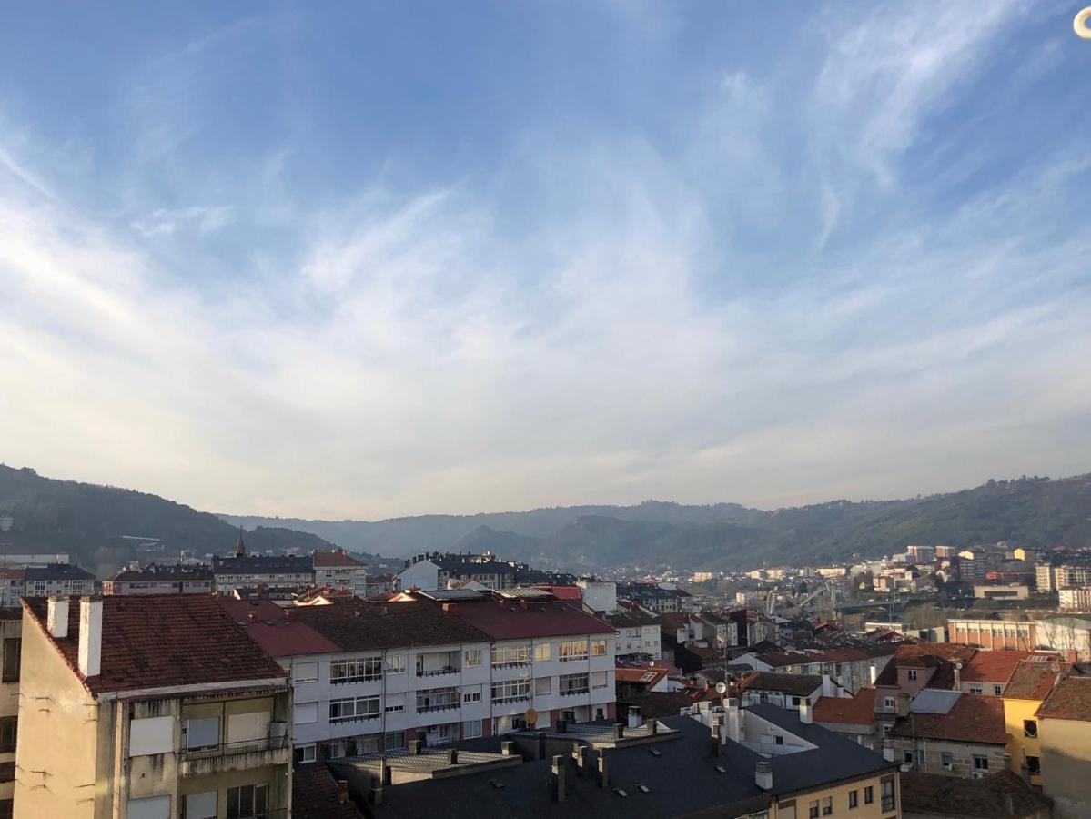 Apartamento En El Centro De Ourense Esterno foto