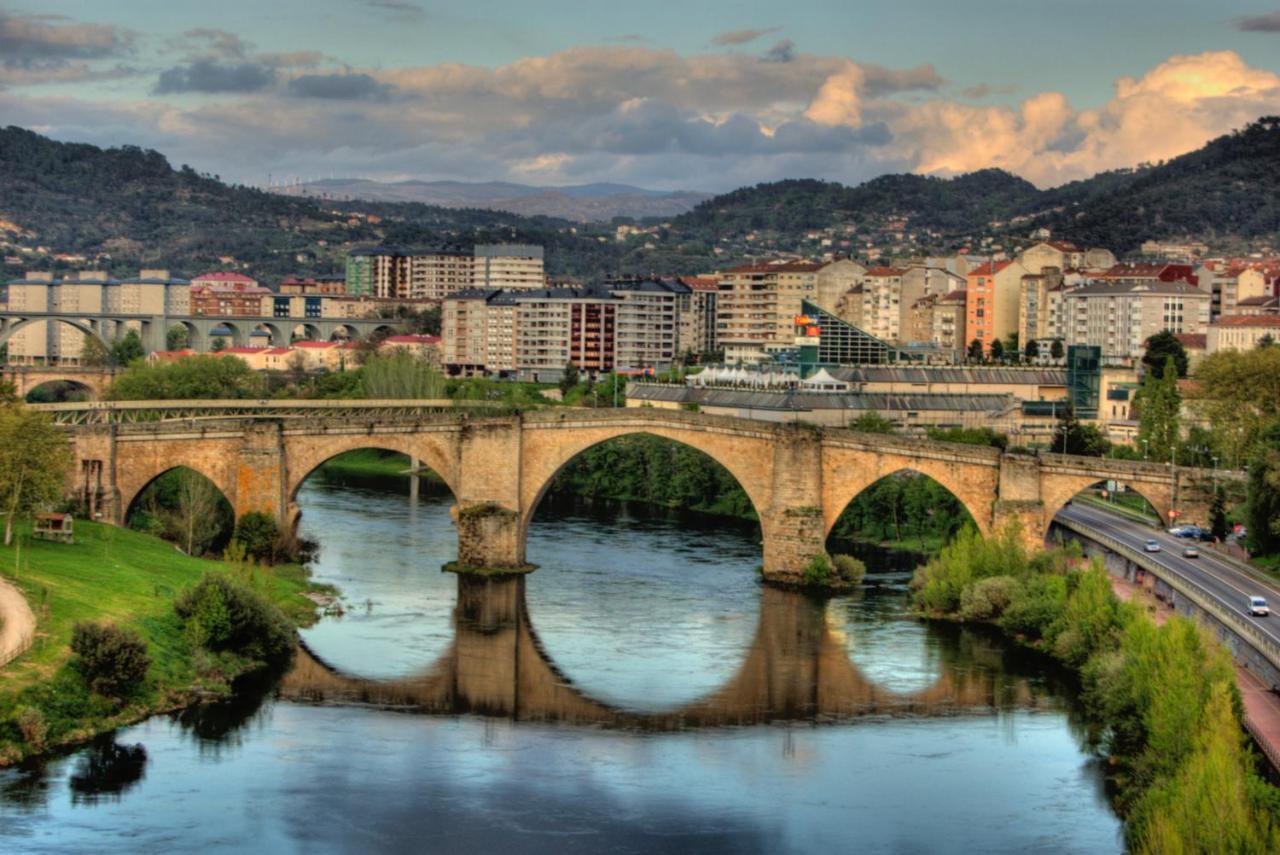 Apartamento En El Centro De Ourense Esterno foto